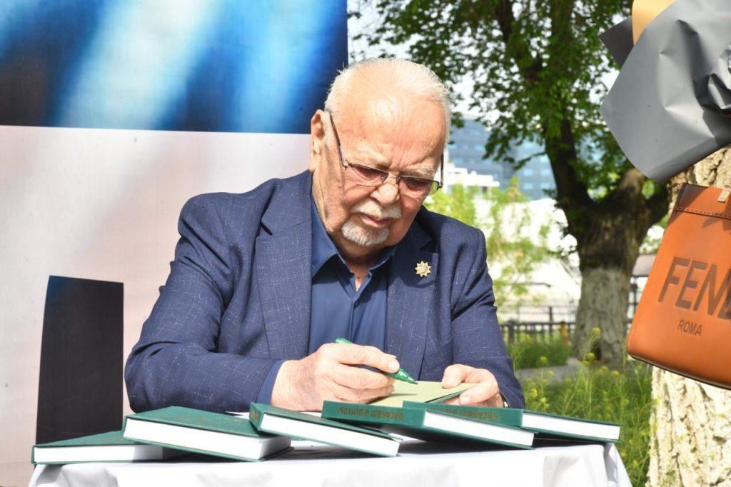 Асанәлі Әшімовтің атаулы ағашы 4 d263f0fc d2af 4983 83cb e03e5c6f7ffd