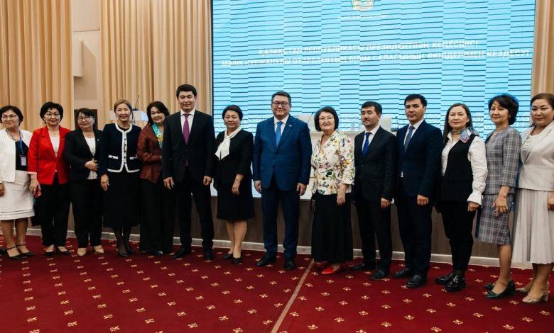 Қоғамдық сананы серпілткен сырлы сұхбат 1 3f70ddfb d001 41e1 a6cf 6d657e046026