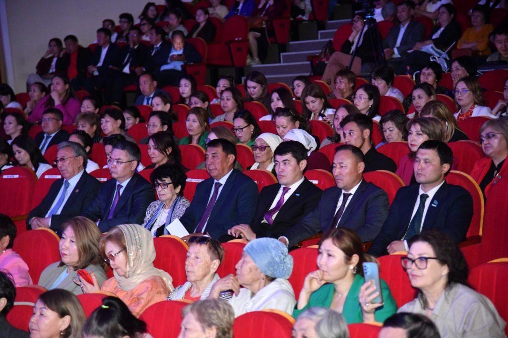 Мәдениет пен өнердің мәртебесін биіктеткен күн 2 b015b72f 32d5 42a0 9fe7 27c2a568aacf