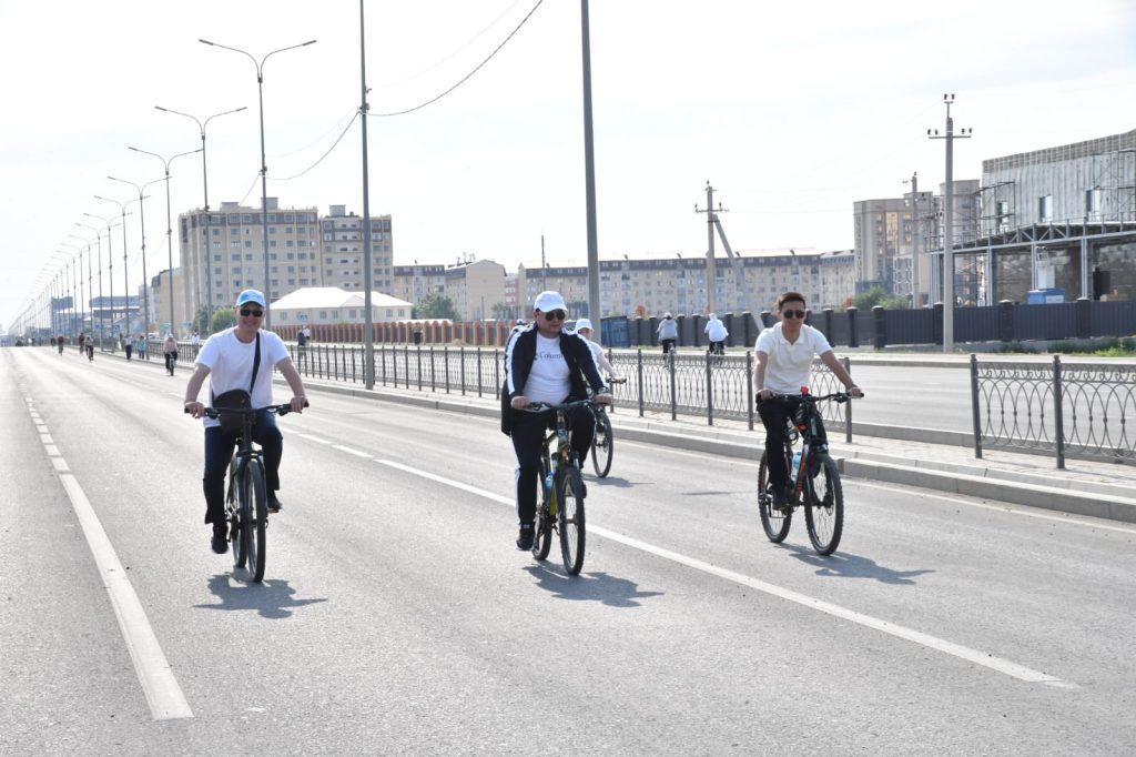 Атырауда медицина қызметкерлері күніне орай велошеру өтті 6 23abf4fa 7a82 4836 9f9a 333752930ec2