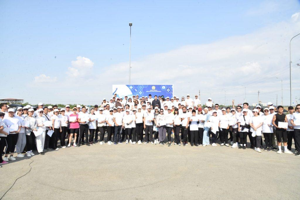Атырауда медицина қызметкерлері күніне орай велошеру өтті 13 beeb428b 36b4 40a7 861d 9af28c5f9257