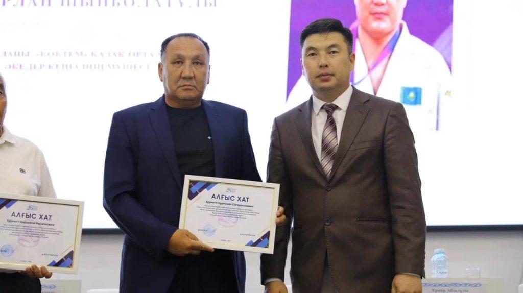 Бір әкенің тәрбиесін жүз мектеп бере алмайды 3 ce50c681 ac20 4b7c 8643 3c034b14de0a