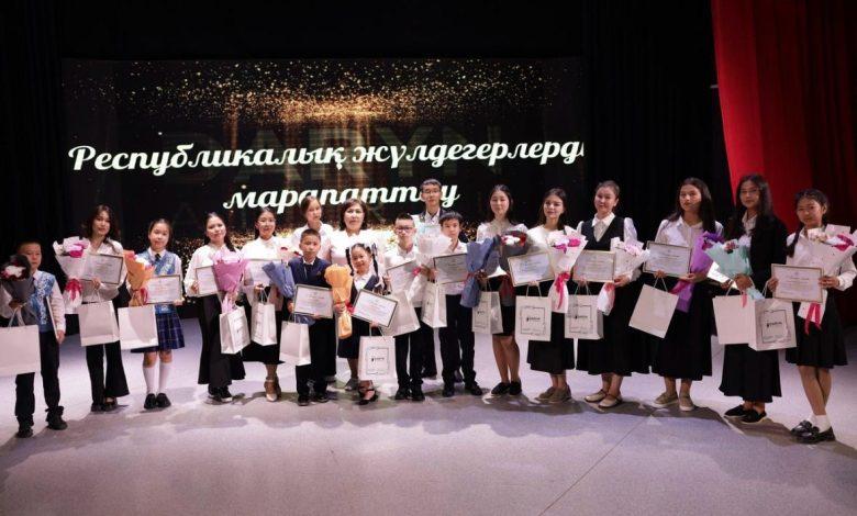 Жүзден жүйріктер марапатталды 1 b1e59eb1 93f1 43dc a00b cb8a5b00b743