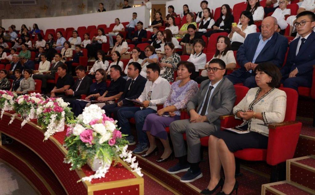 Жүзден жүйріктер марапатталды 3 c06563d1 9131 4c79 baba 58b5a9a7afdf